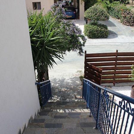 ピッソウリ Zenovia Garden Houseヴィラ エクステリア 写真