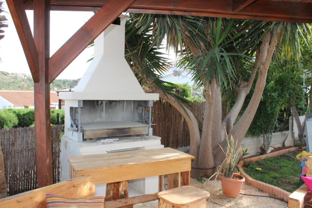 ピッソウリ Zenovia Garden Houseヴィラ エクステリア 写真